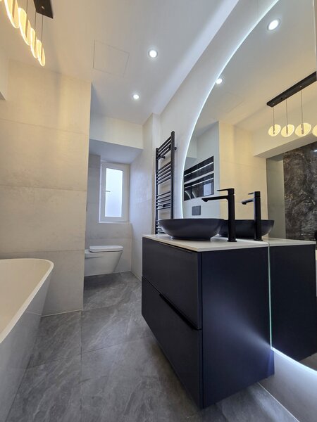 Unirii, Alba Iulia, vedere fata, centrala proprie, renovat lux 2025