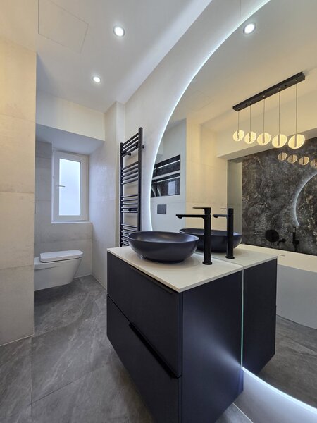 Unirii, Alba Iulia, vedere fata, centrala proprie, renovat lux 2025