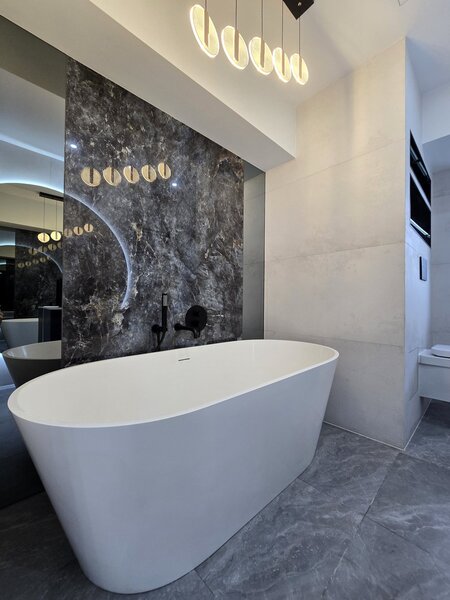 Unirii, Alba Iulia, vedere fata, centrala proprie, renovat lux 2025